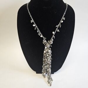Splendor Glass Lariat Style Cluster Necklace